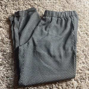 H&M Black White Diamond Print Pull On Ankle Pants Casual Chic